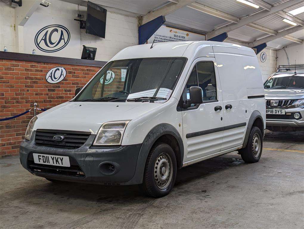 <p>2011 FORD TRAN CONNECT 90 T230</p>