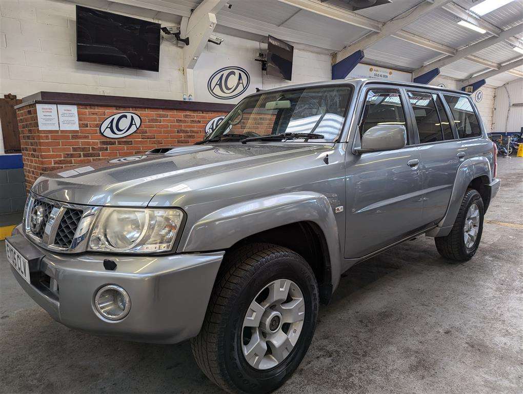 <p>2004 NISSAN PATROL 4X4</p>