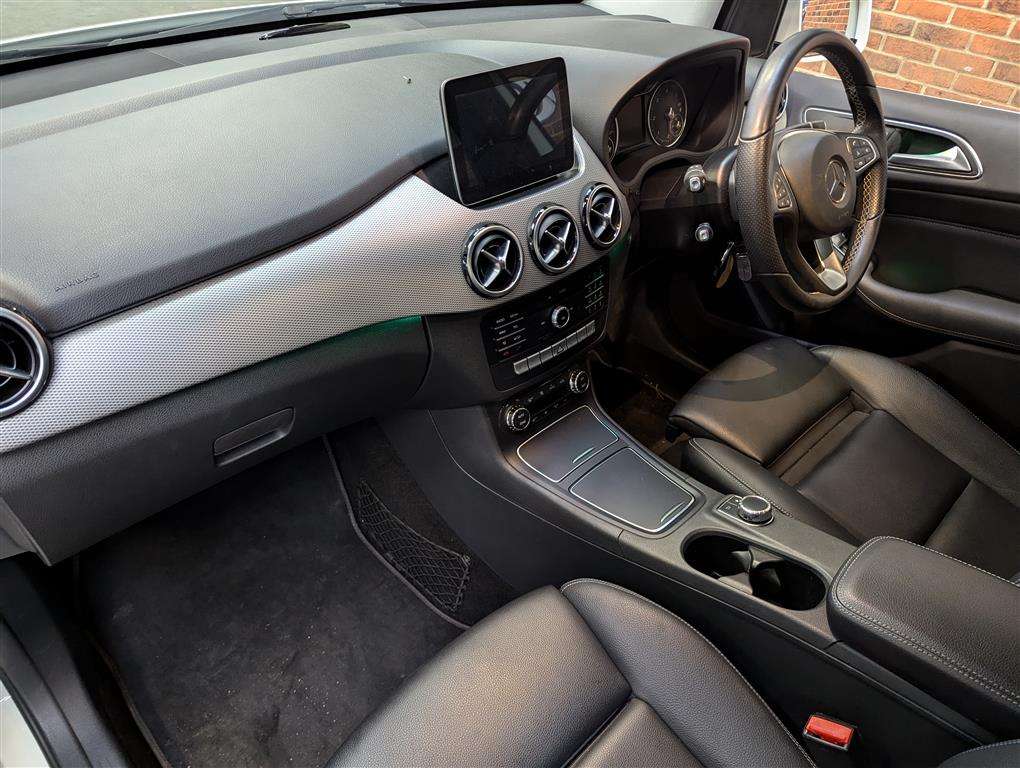 <p>2016 MERCEDES-BENZ B 220 SPORT PREMIUM D 4MA</p>