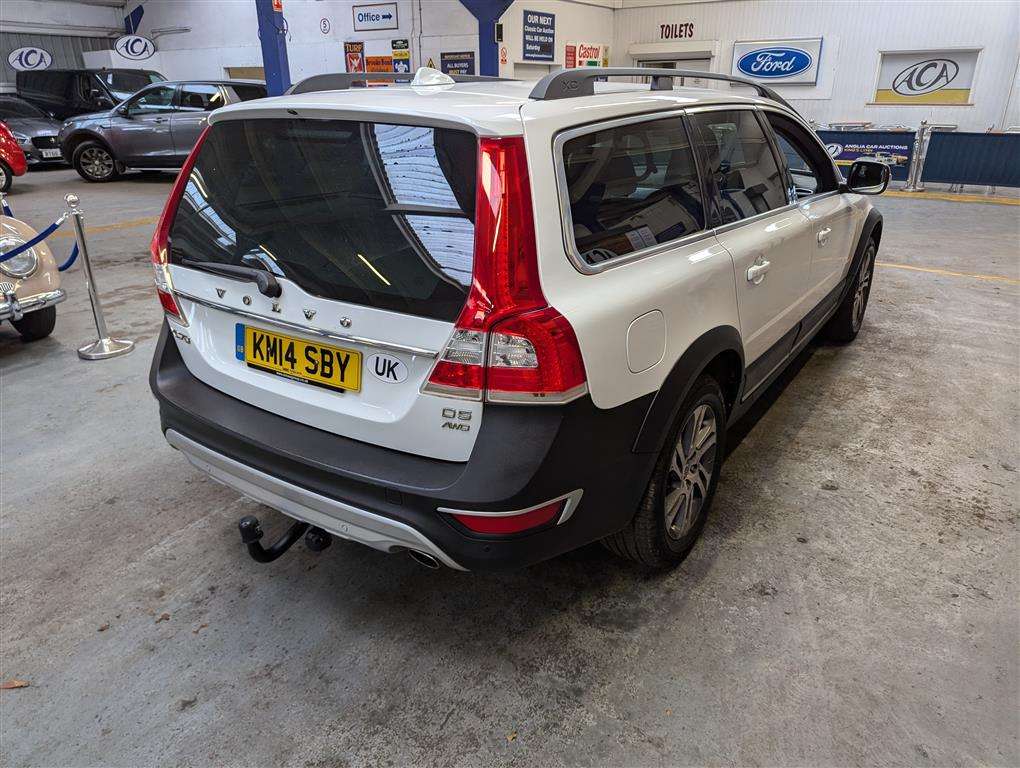 <p>2014 VOLVO XC70 SE NAV D5 AWD AUTO</p>