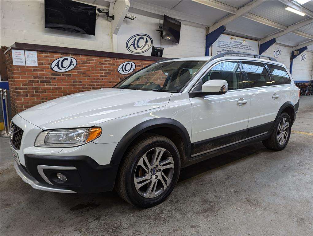 <p>2014 VOLVO XC70 SE NAV D5 AWD AUTO</p>