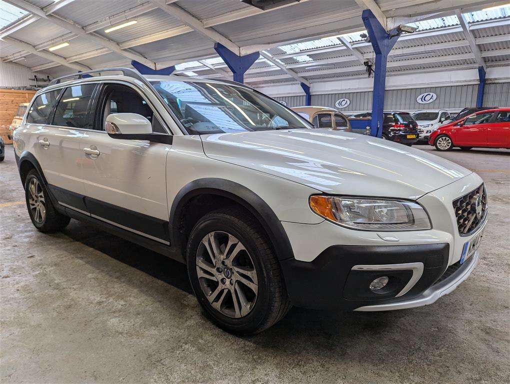 <p>2014 VOLVO XC70 SE NAV D5 AWD AUTO</p>