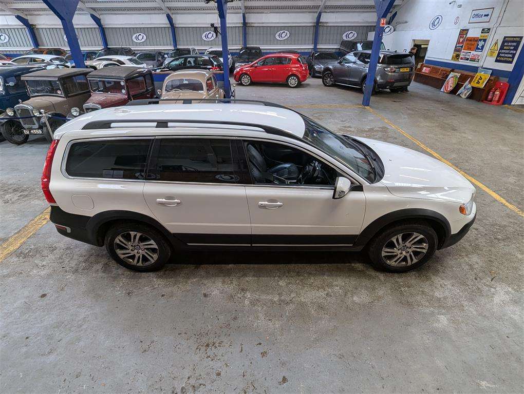 <p>2014 VOLVO XC70 SE NAV D5 AWD AUTO</p>