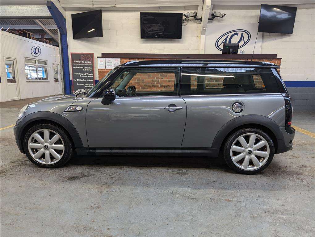 <p>2009 MINI COOPER S CLUBMAN</p>