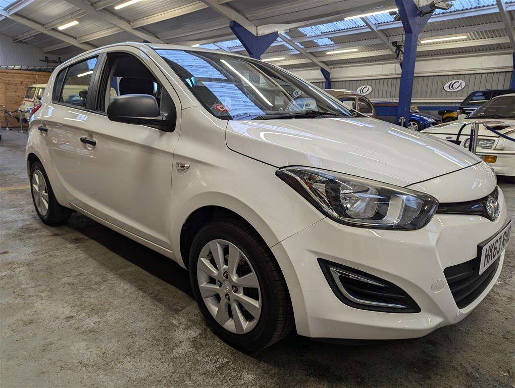 <p>2014 HYUNDAI I20 CLASSIC</p>