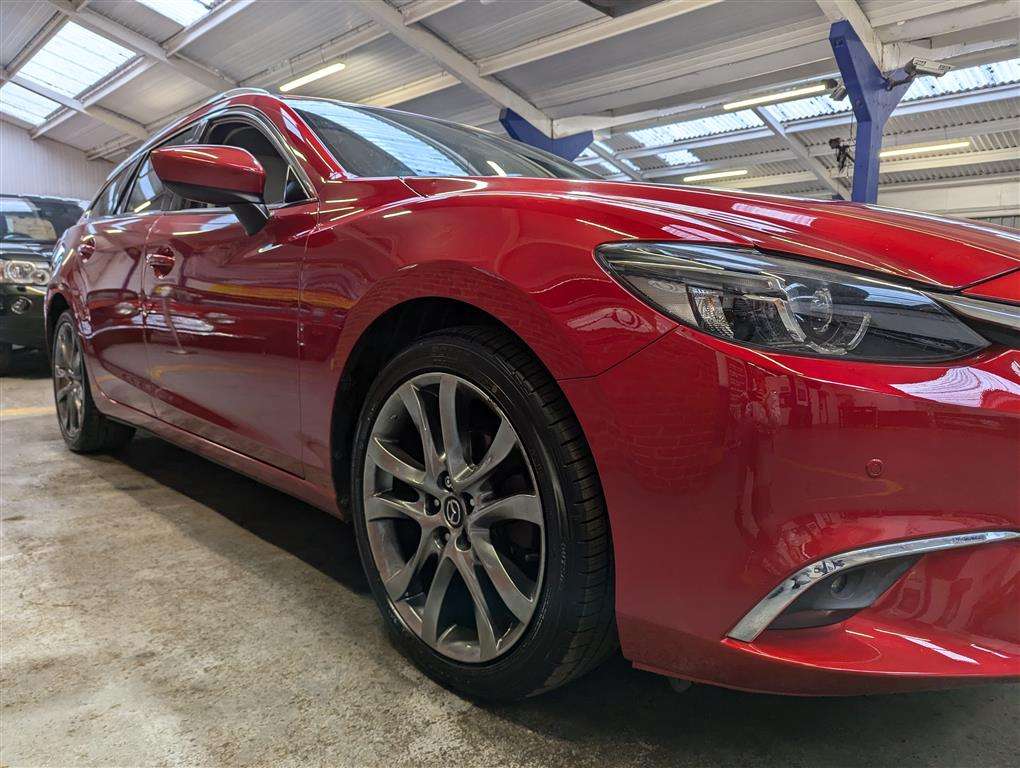 <p>2015 MAZDA 6 SPORT NAV D AUTO</p>