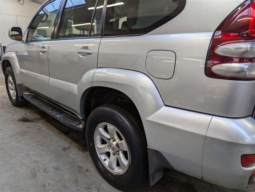 <p>2005 TOYOTA LANDCRUISER LC3 D-4D</p>