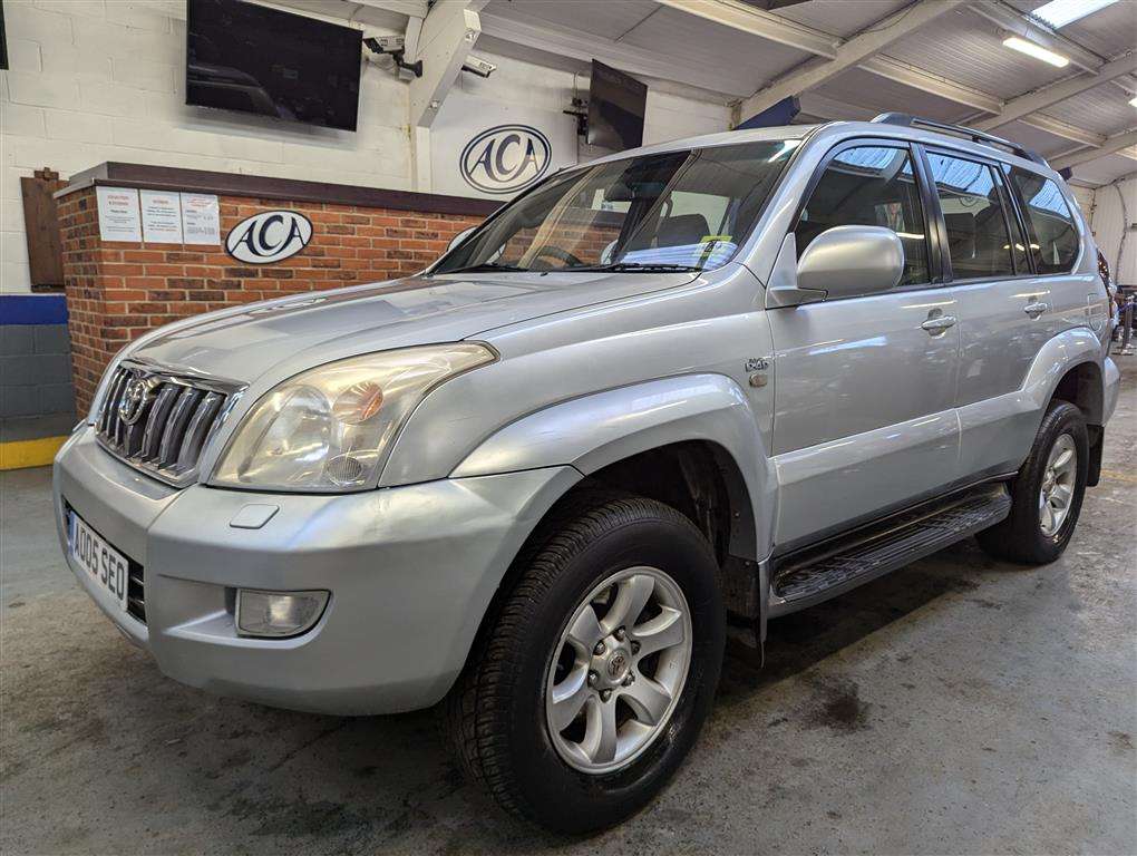 <p>2005 TOYOTA LANDCRUISER LC3 D-4D</p>