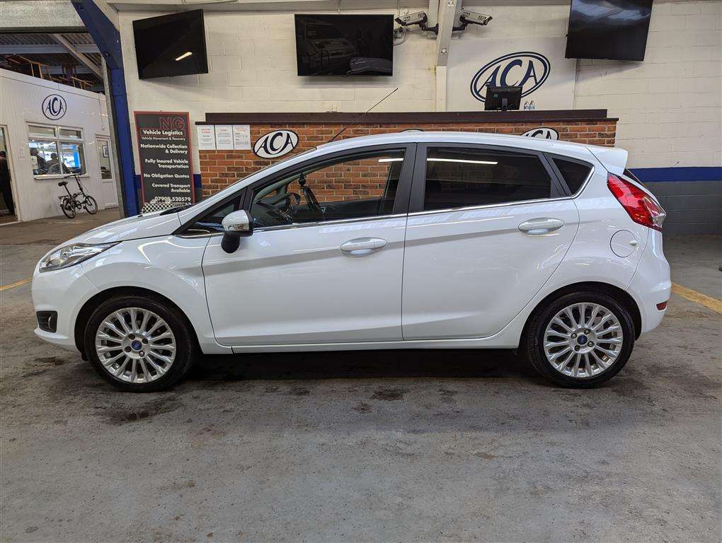 <p>2015 FORD FIESTA TITANIUM TDCI</p>