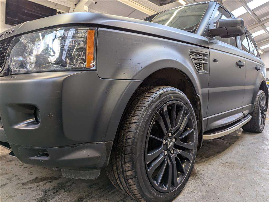 <p>2012 LAND ROVER RANGE ROVER SPORT HSE SDV</p>