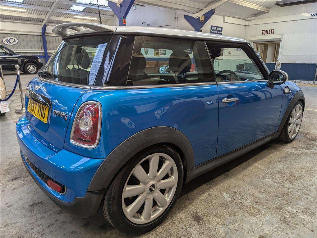 <p>2007 MINI COOPER S</p>