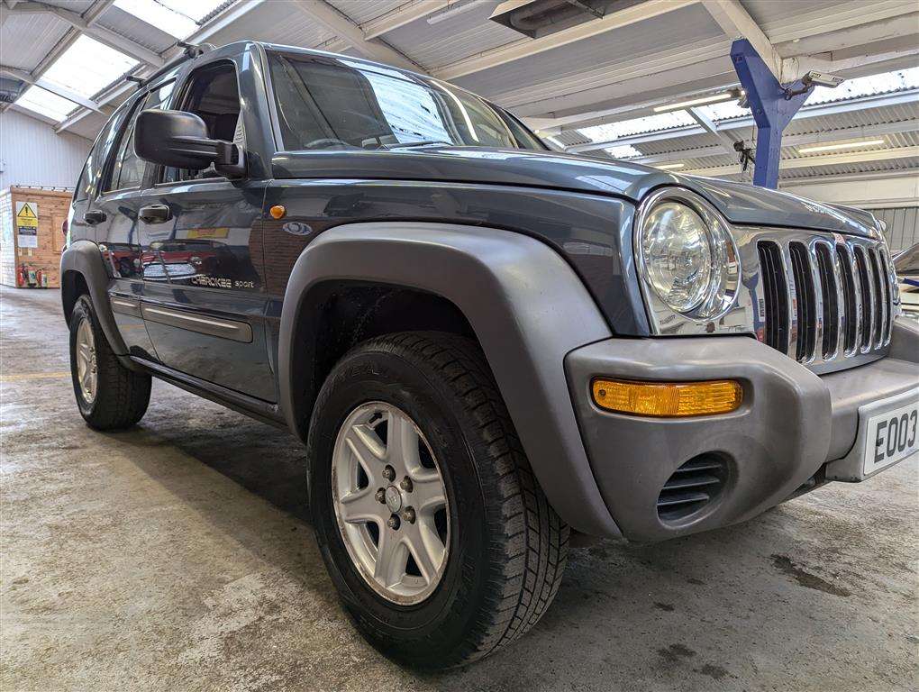 <p>2003 JEEP CHEROKEE SPORT</p>