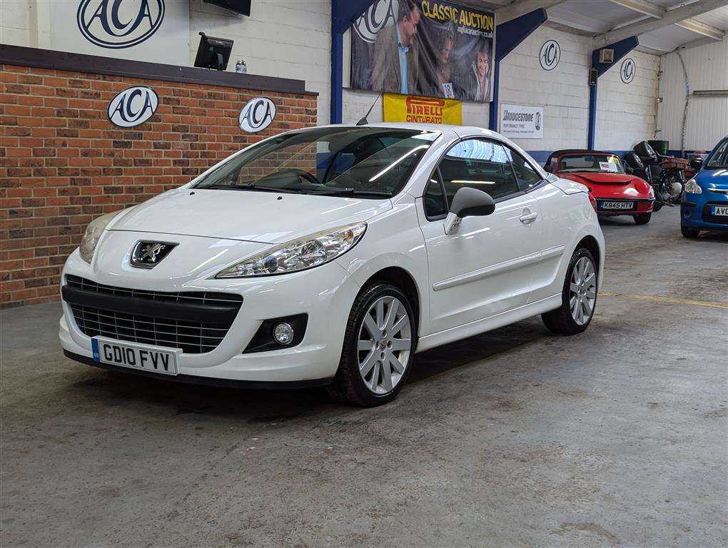 <p>2010 PEUGEOT 207 GT CC HDI</p>