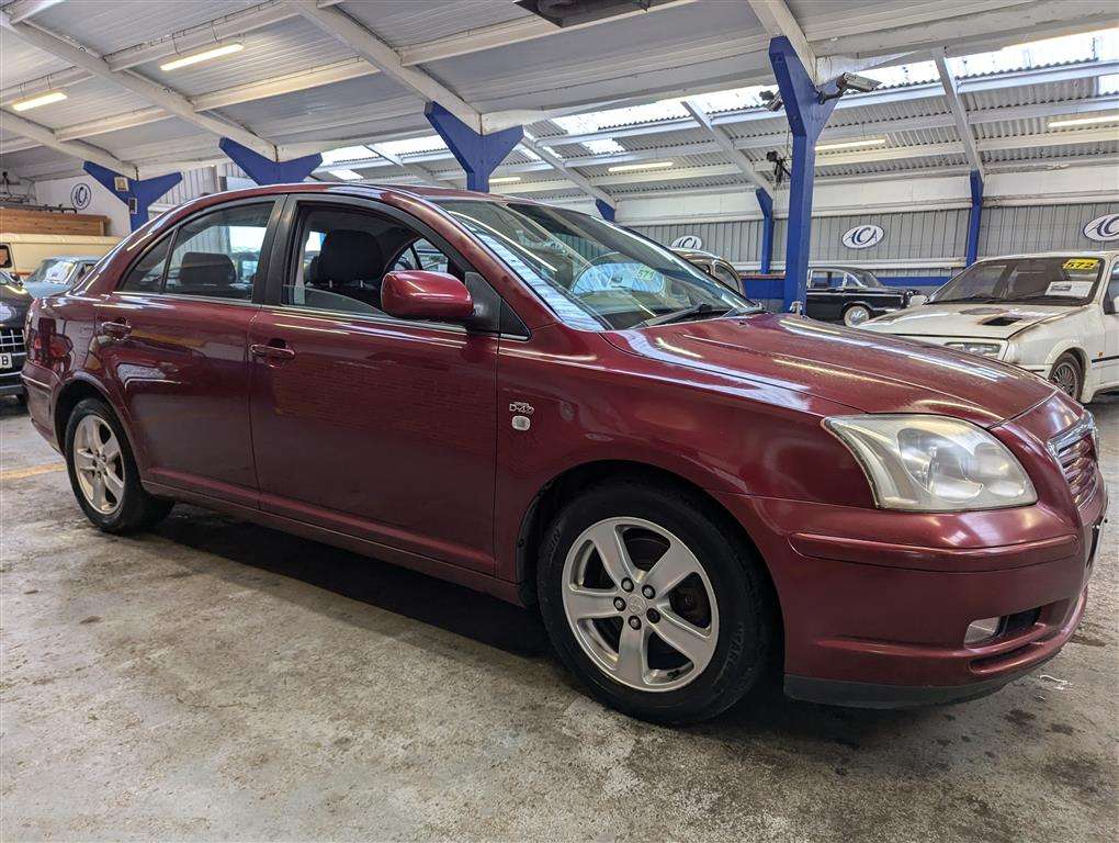 <p>2004 TOYOTA AVENSIS T3-X D-4D</p>