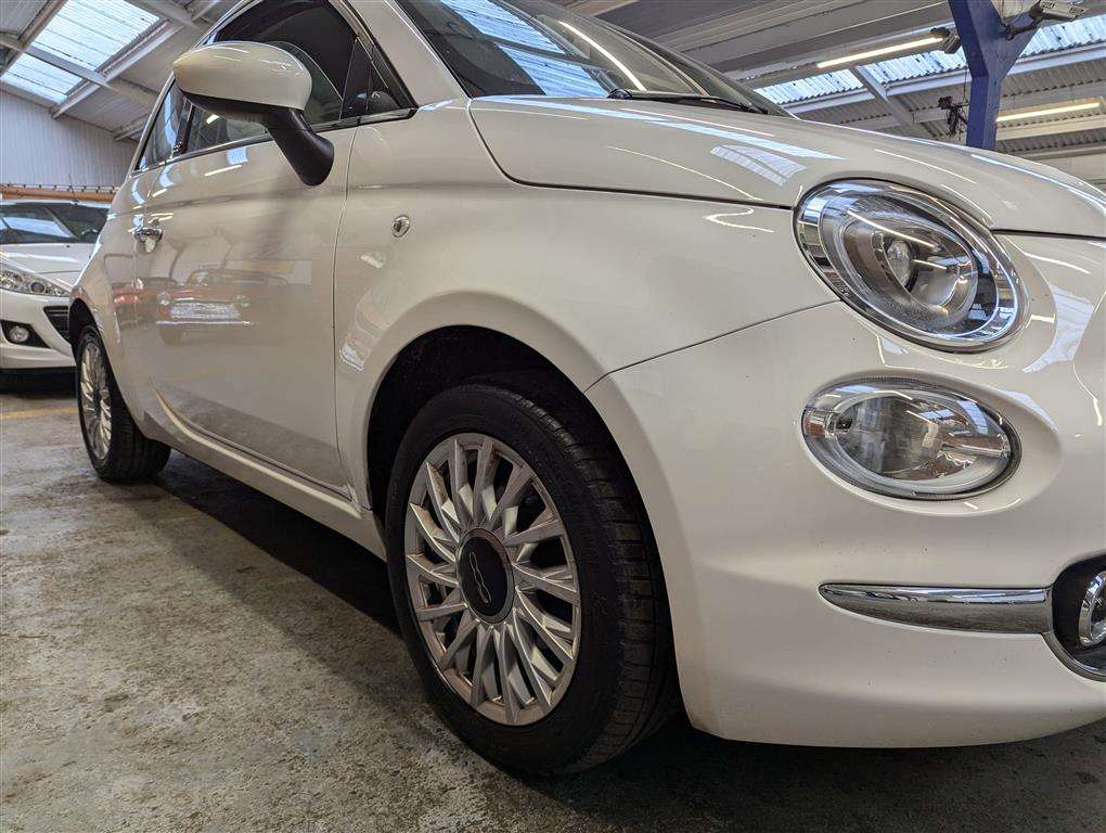 <p>2018 FIAT 500 C LOUNGE</p>