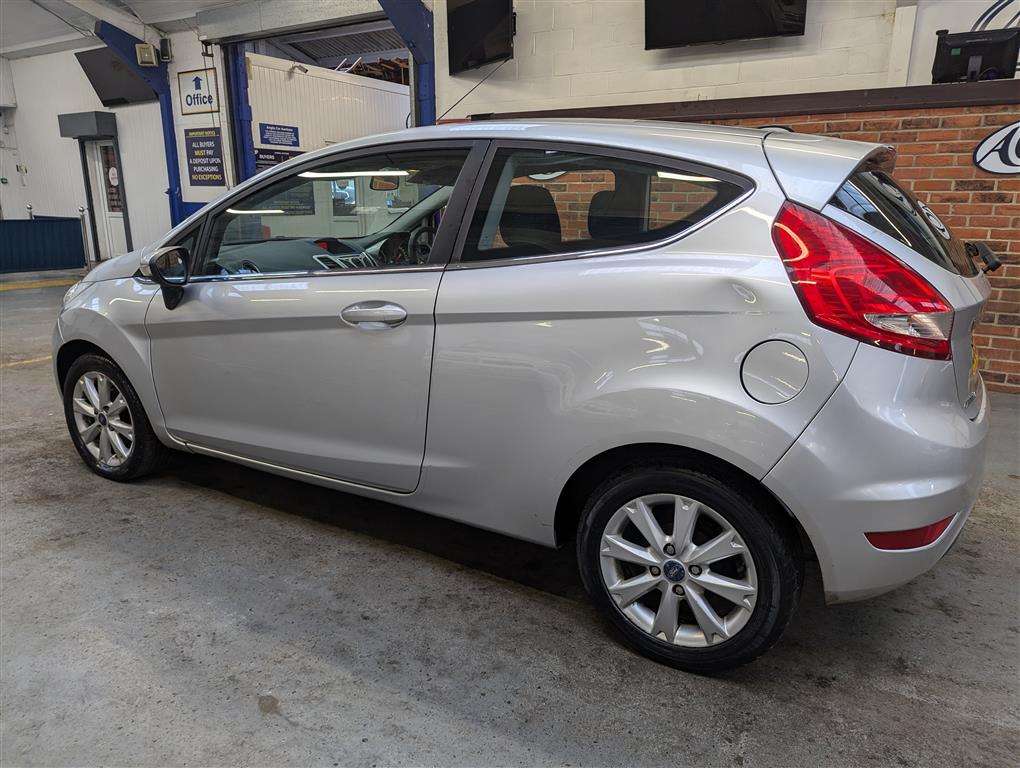 <p>2009 FORD FIESTA ZETEC</p>