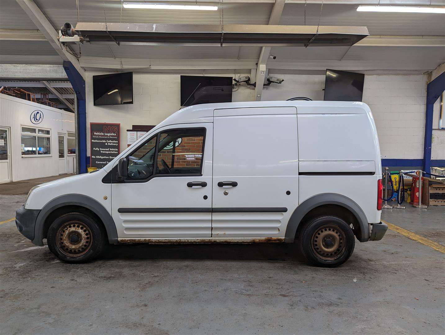 <p>2011 FORD TRAN CONNECT 90 T230</p>