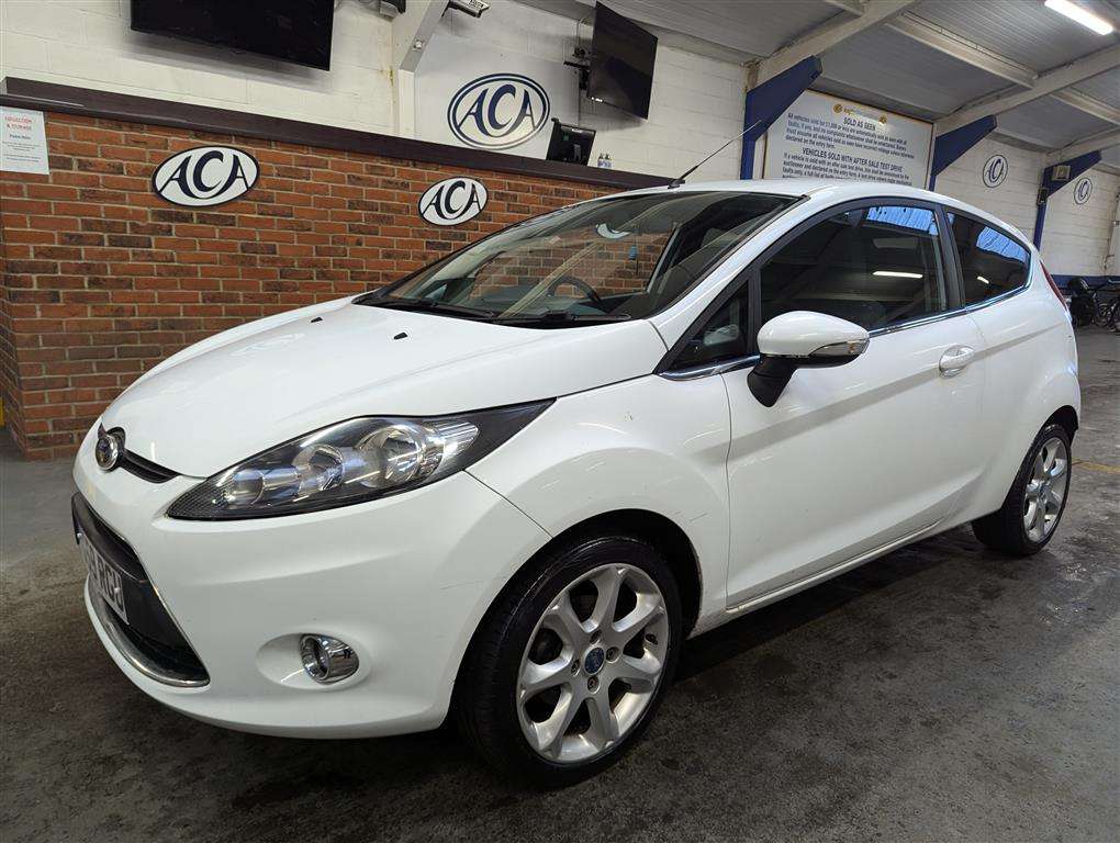 <p>2009 FORD FIESTA ZETEC 82</p>