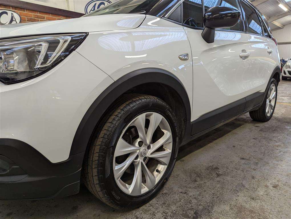 <p>2018 VAUXHALL CROSSLAND X TEC LN NAV T</p>