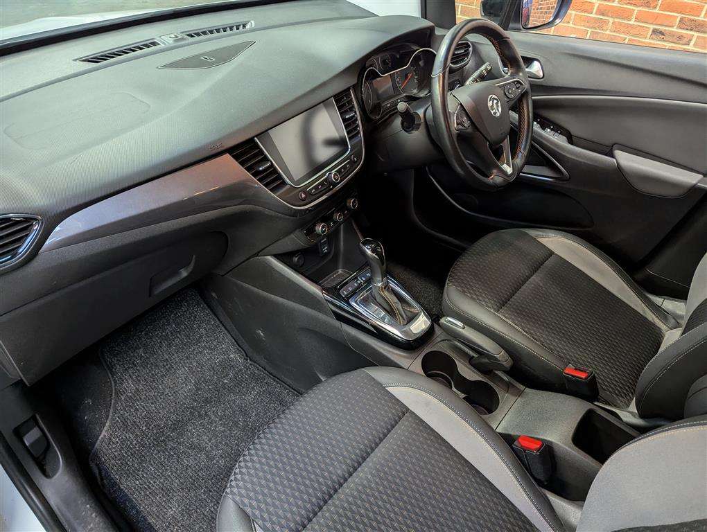 <p>2018 VAUXHALL CROSSLAND X TEC LN NAV T</p>