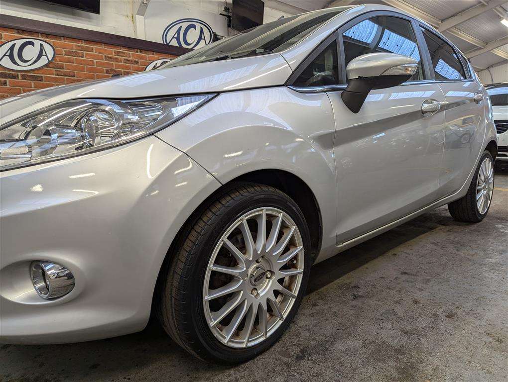 <p>2010 FORD FIESTA TITANIUM TDCI 70</p>