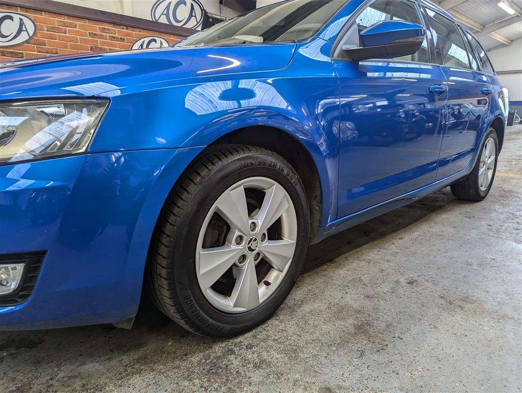 <p>2015 SKODA OCTAVIA GREENLINE III TDI</p>