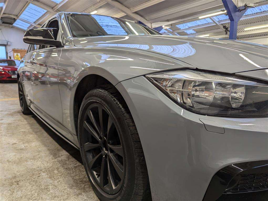 <p>2015 BMW 320D SE AUTO</p>