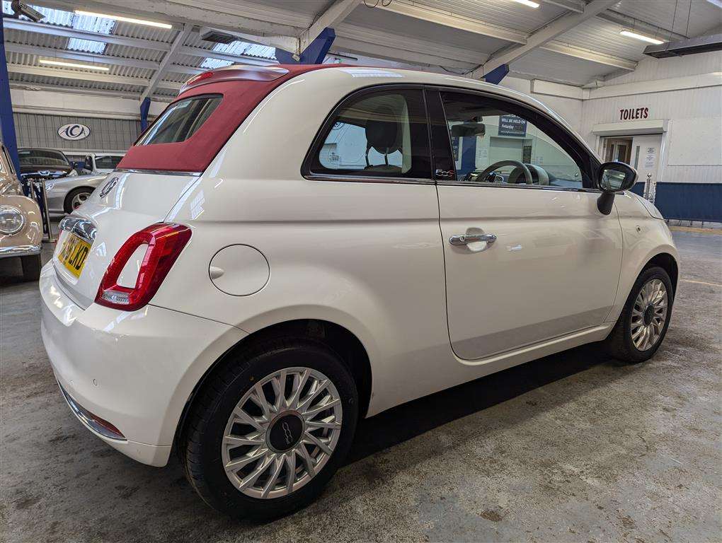 <p>2018 FIAT 500 C LOUNGE</p>