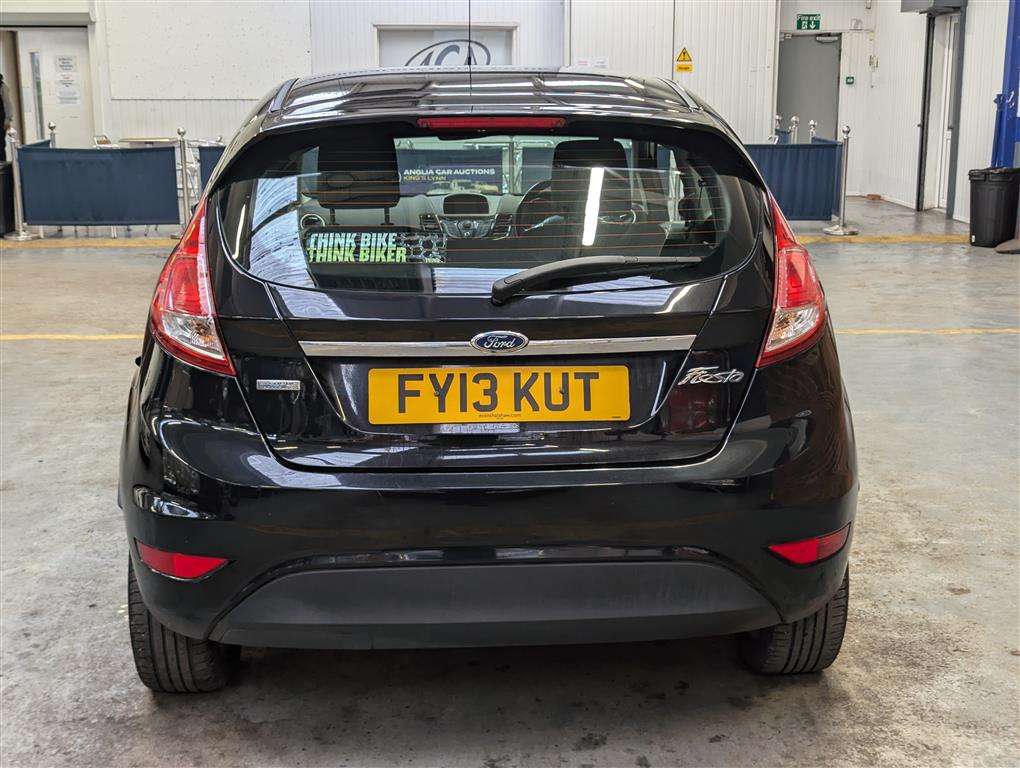 <p>2013 FORD FIESTA ZETEC</p>