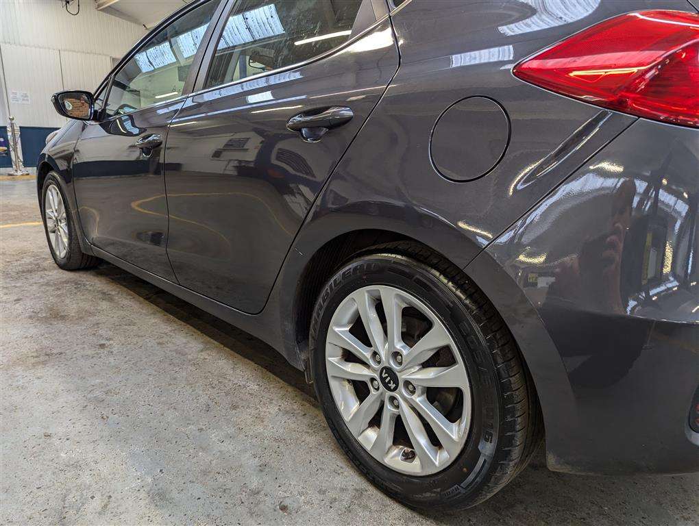 <p>2017 KIA CEED 2 ISG CRDI</p>