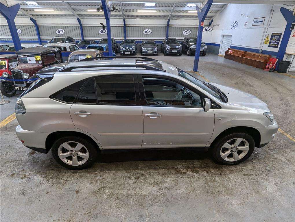 <p>2005 LEXUS RX300 SE-L AUTO</p>