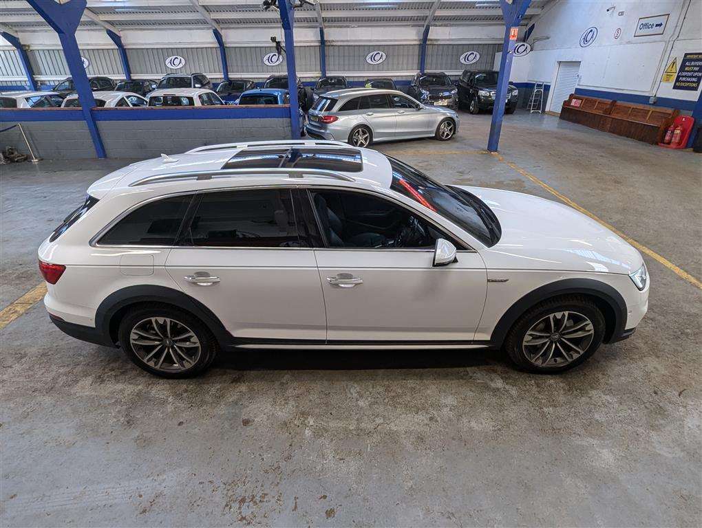 <p>2016 AUDI A4 ALLROAD TDI QUATTRO AUTO</p>