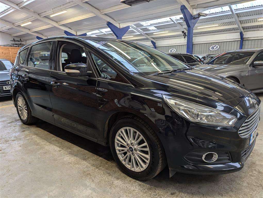 <p>2017 FORD S-MAX ZETEC TDCI</p>