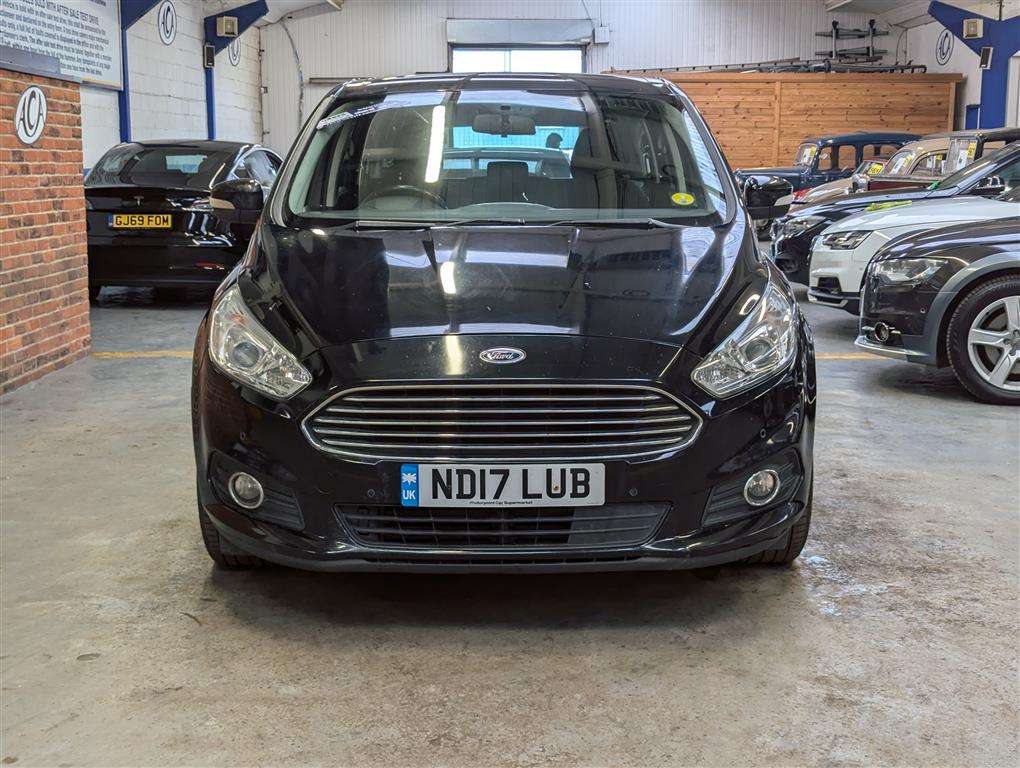 <p>2017 FORD S-MAX ZETEC TDCI</p>