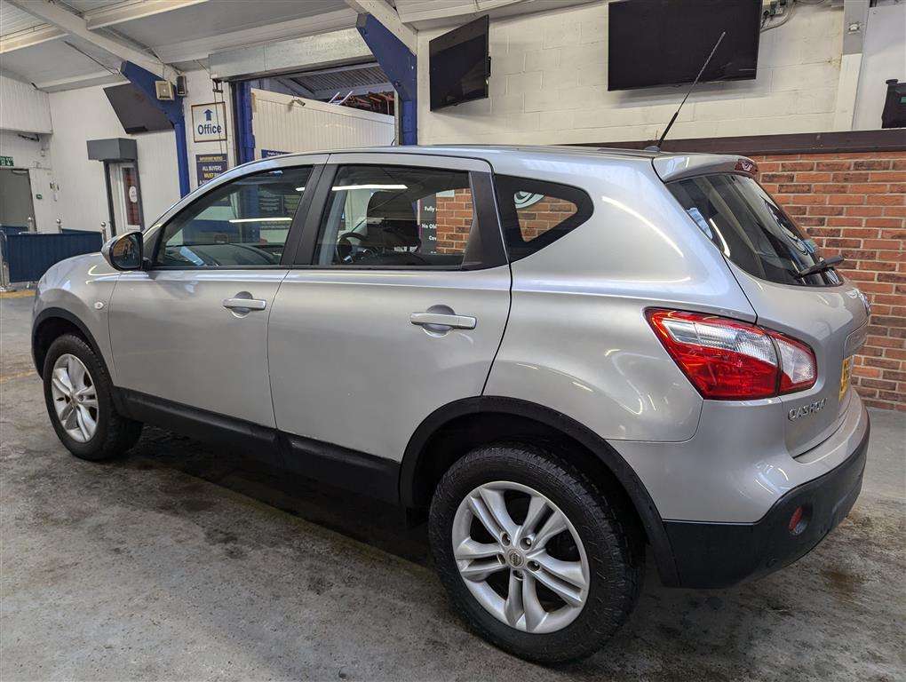 <p>2010 NISSAN QASHQAI ACENTA CVT</p>