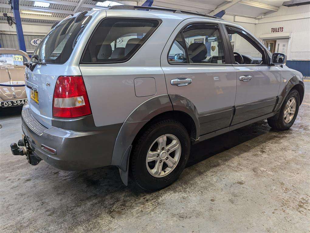 <p>2006 KIA SORENTO CRDI XE</p>