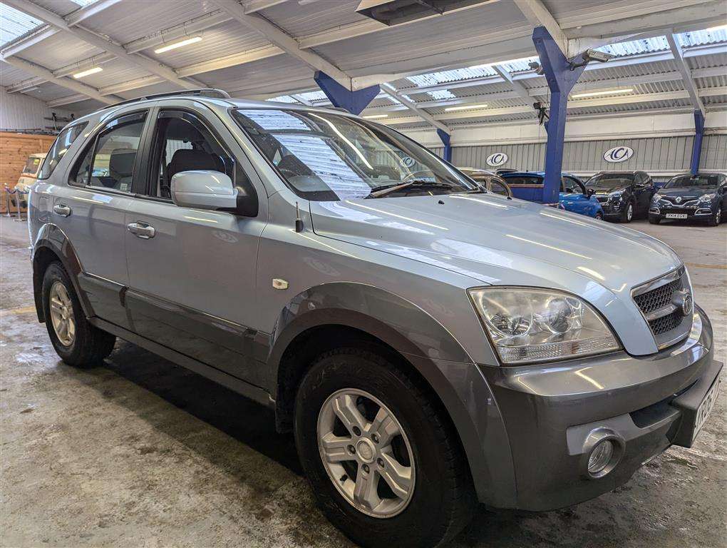 <p>2006 KIA SORENTO CRDI XE</p>