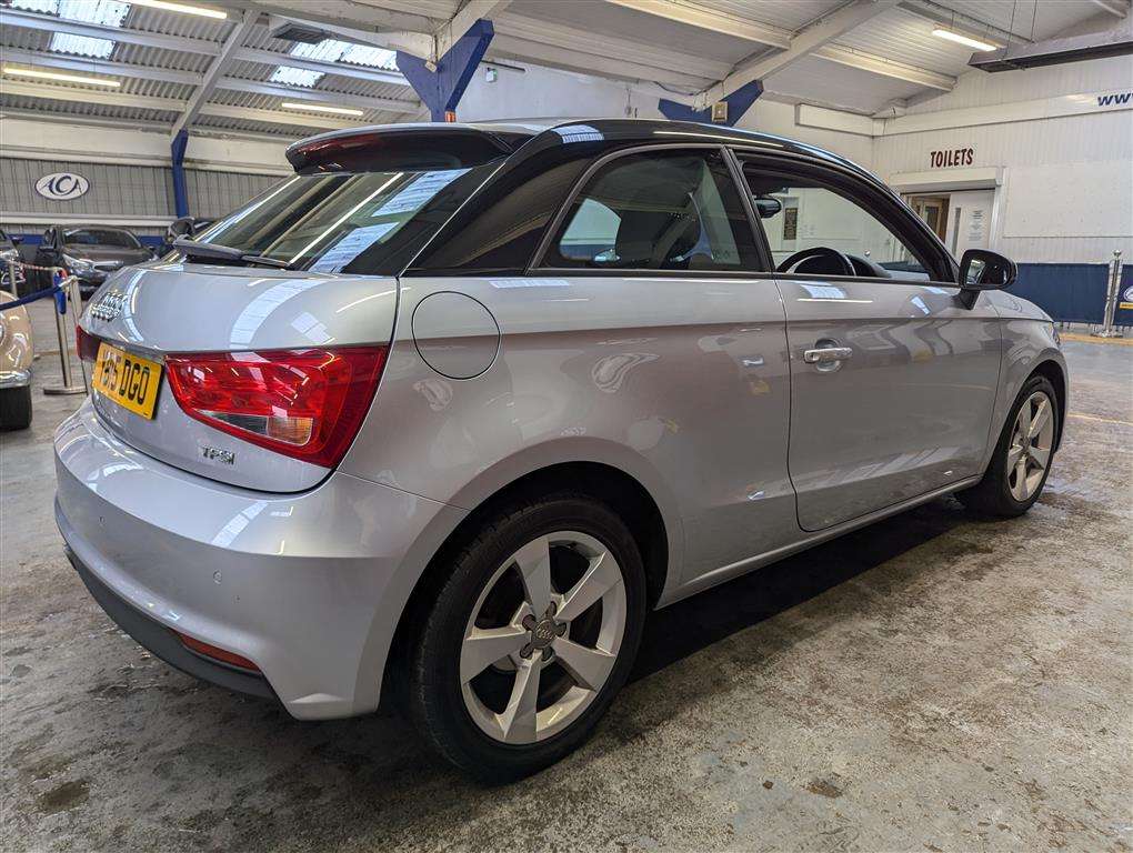 <p>2015 AUDI A1 SPORT TFSI</p>