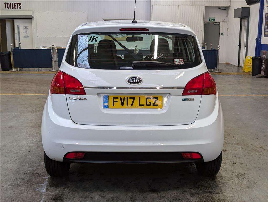 <p>2017 KIA VENGA 1 AIR ISG</p>