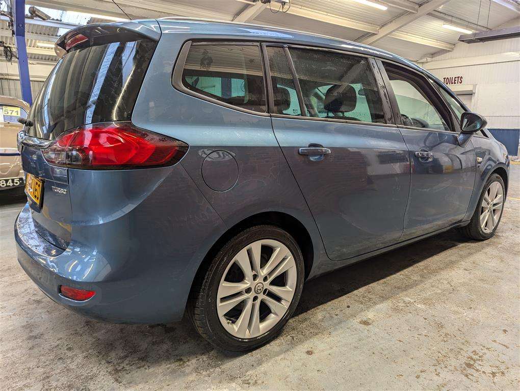 <p>2014 VAUXHALL ZAFIRA TOURER SRI TURBO</p>