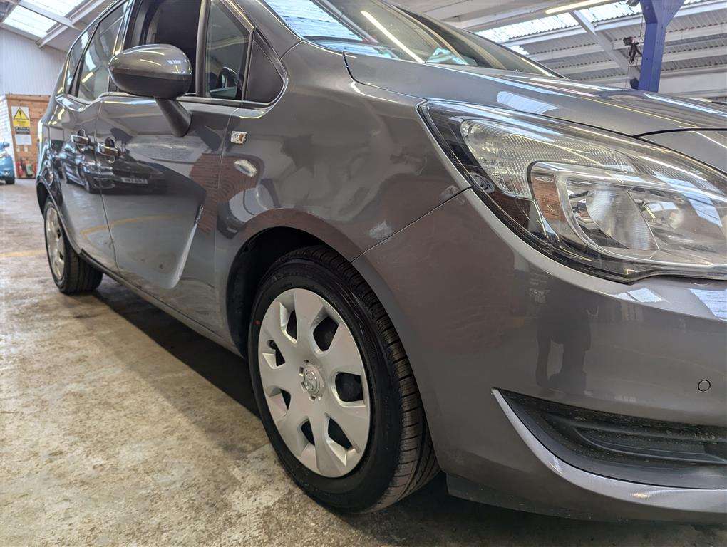 <p>2014 VAUXHALL MERIVA EXCLUSIV AC</p>