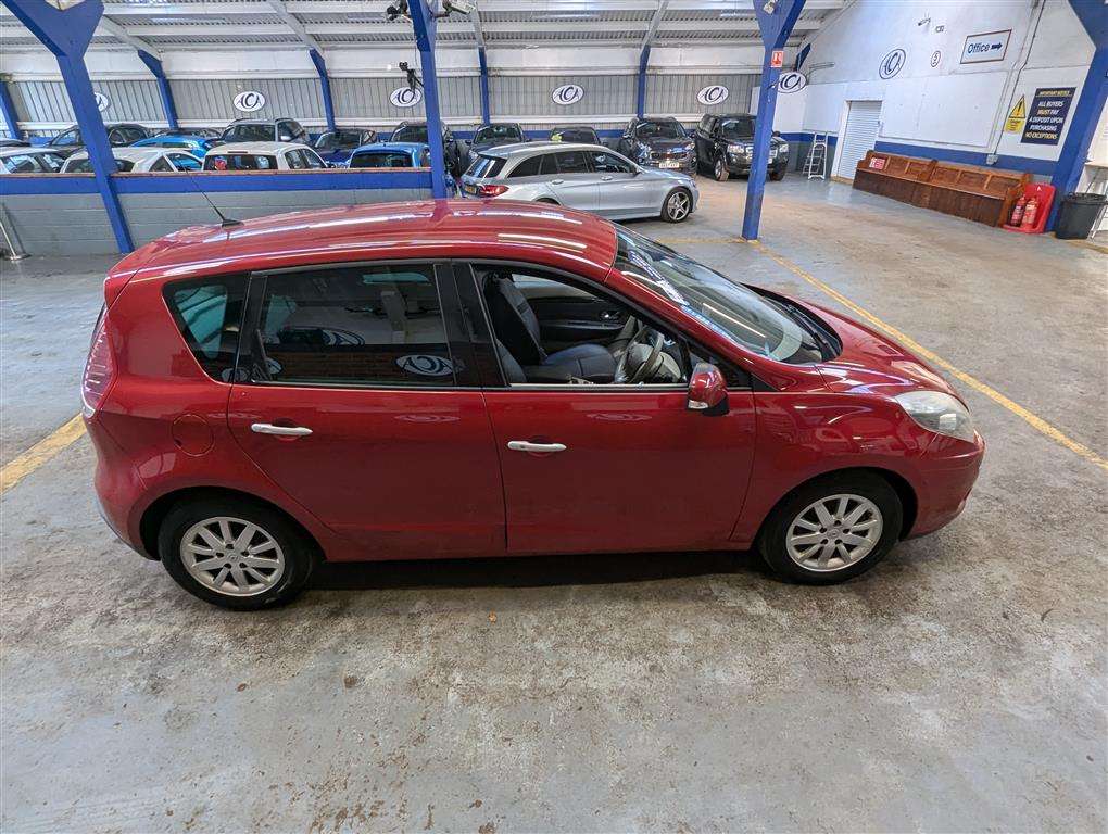 <p>2010 RENAULT SCENIC PRIVILEGE TTOM DCI</p>