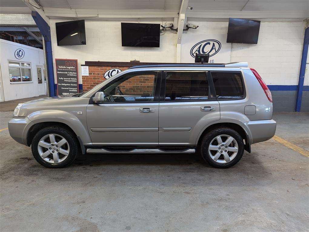 <p>2006 NISSAN X-TRAIL COLUMBIA DCI</p>