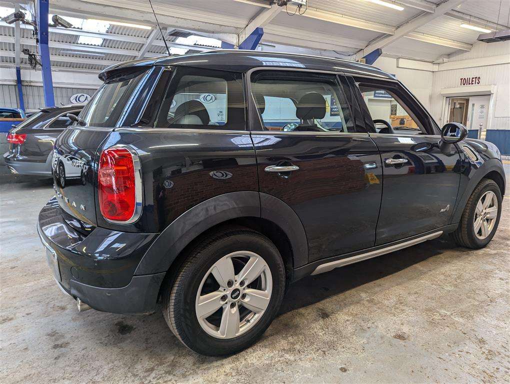 <p>2015 MINI COUNTRYMAN COOPER D ALL4</p>