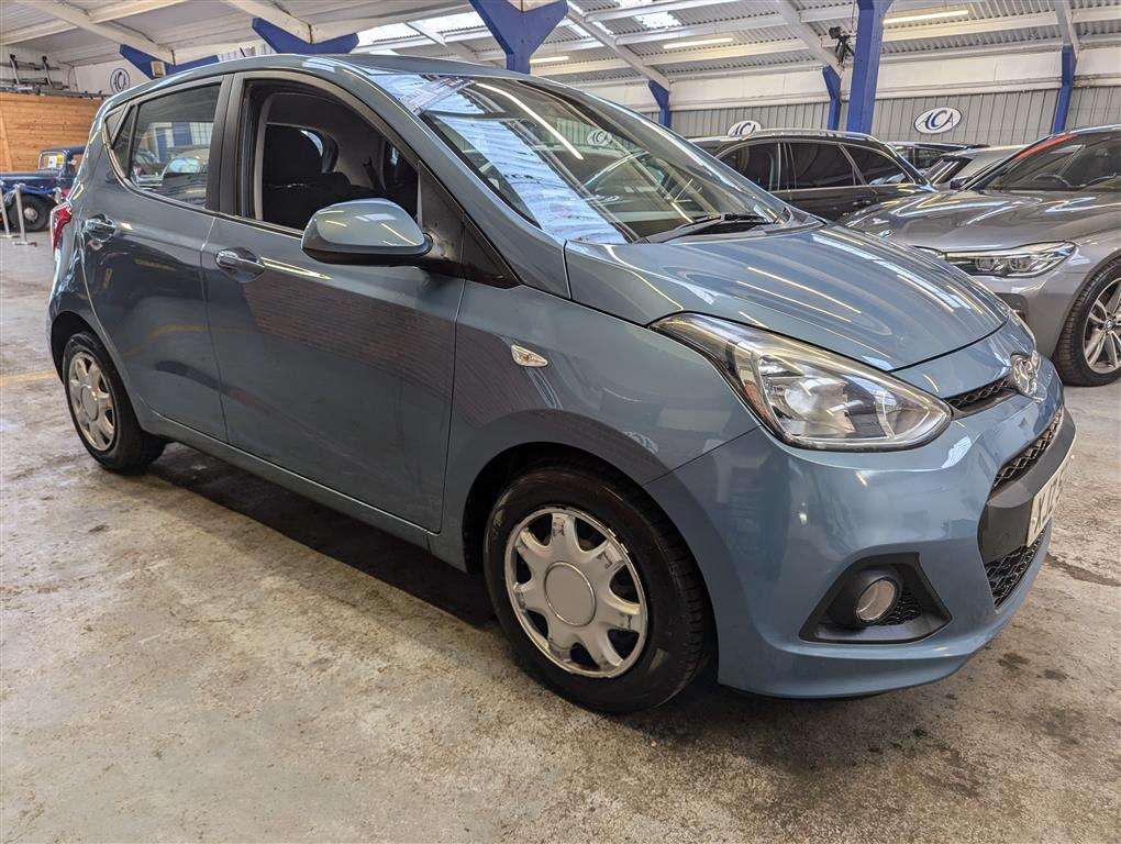 <p>2015 HYUNDAI I10 SE</p>