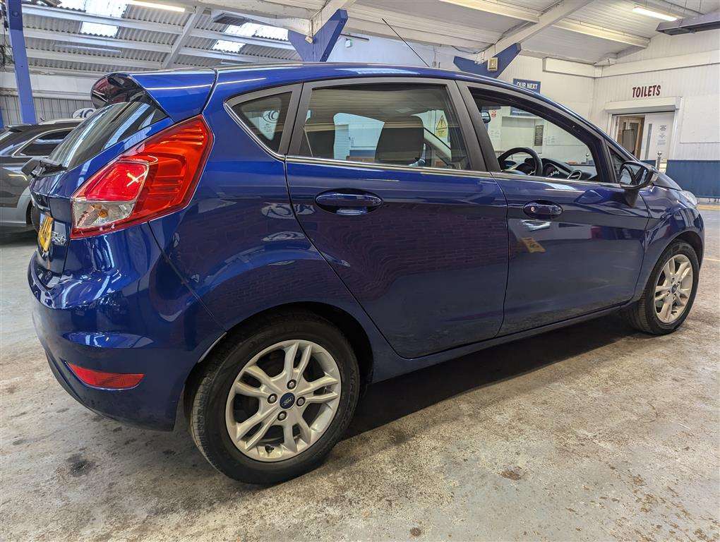 <p>2014 FORD FIESTA ZETEC</p>