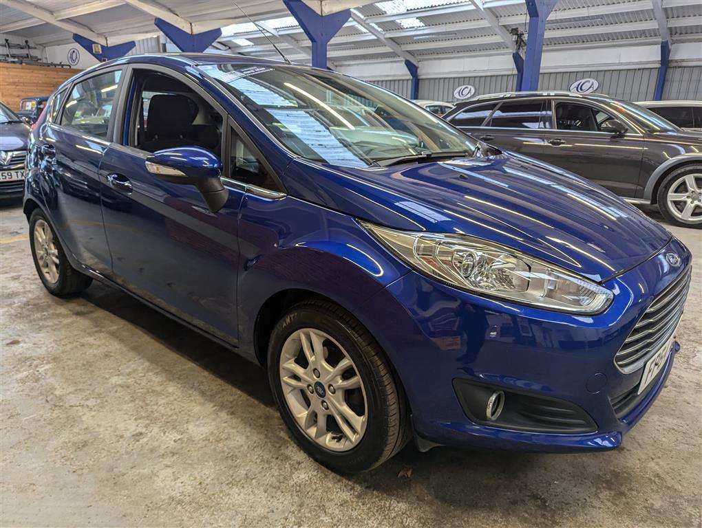 <p>2014 FORD FIESTA ZETEC</p>