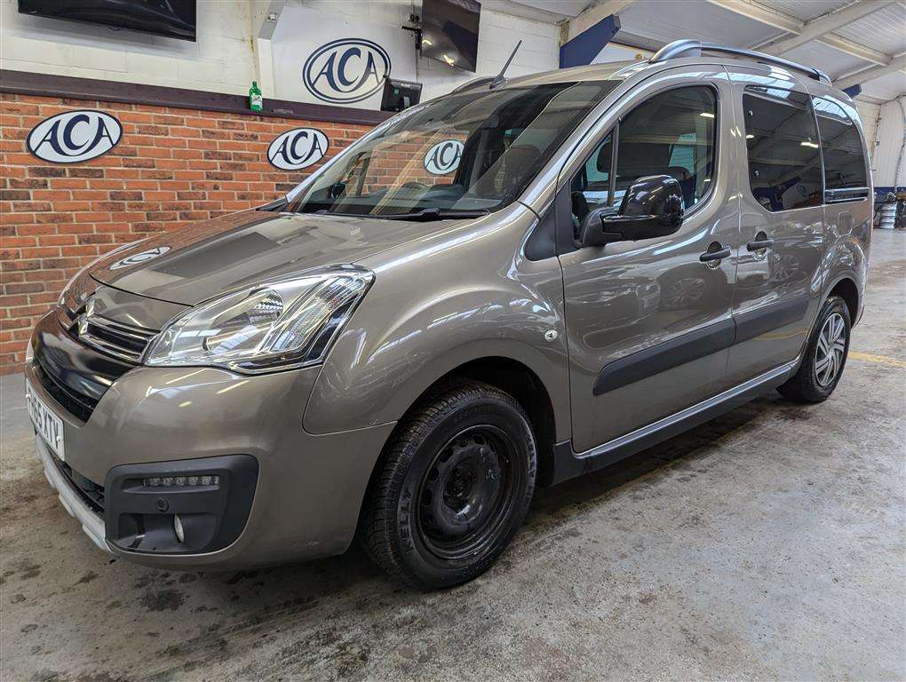 <p>2015 CITROEN BERLINGO M-SP XTR BLUEHDI</p>