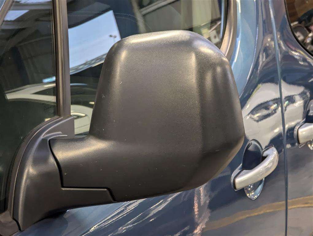 <p>2012 CITROEN BERLINGO MULTISPACE PLUS</p>