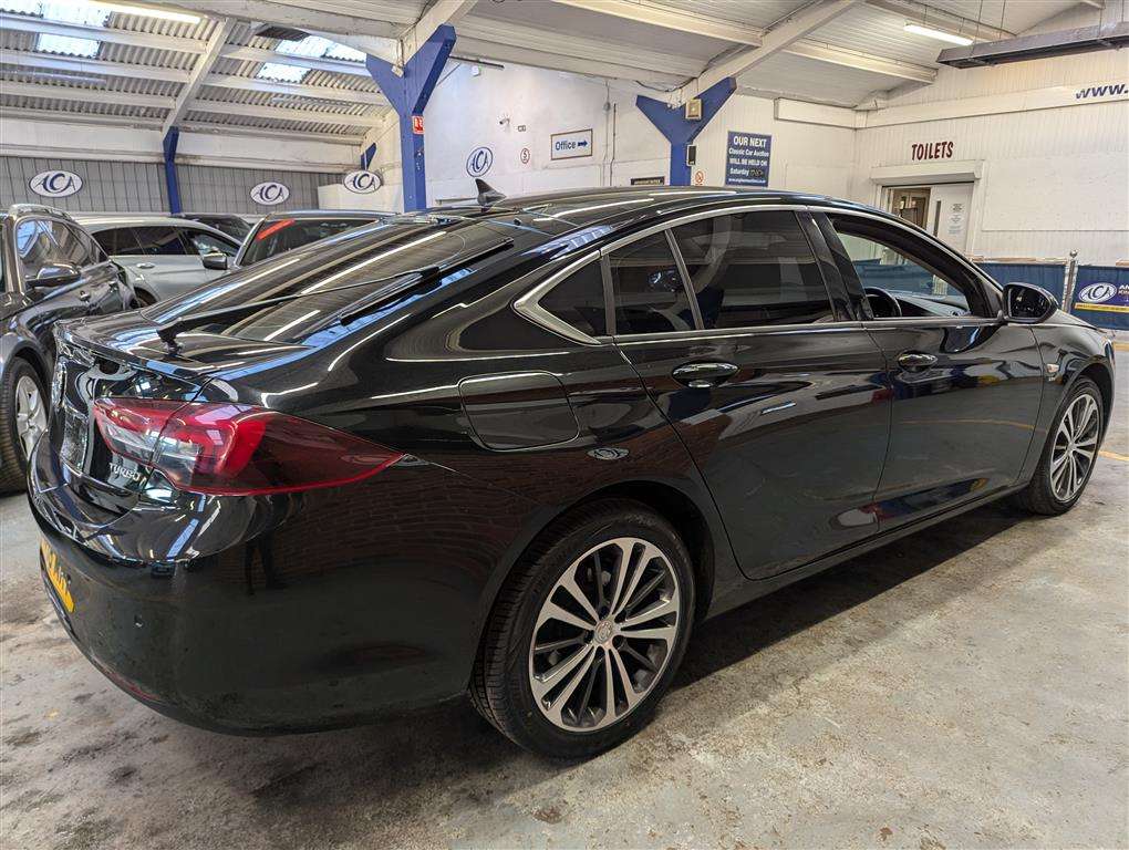 <p>2018 VAUXHALL INSIGNIA SRI NAV TURBO</p>